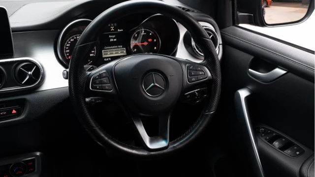 Mercedes-Benz X-CLASS (69 Reg) X350 3.0D V6 Power (No VAT) Image 5
