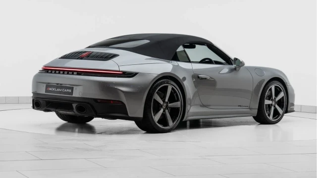 Porsche 911 (25 Reg) 3.0 Carrera PDK Convertible Image 6