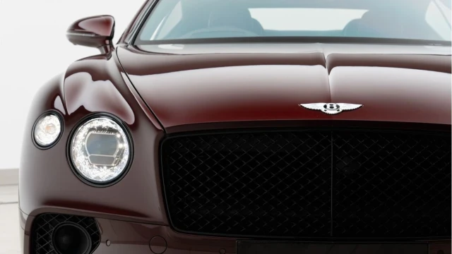 Bentley Continental (23 Reg) 4.0 V8 Coupe (Mulliner) Image 8