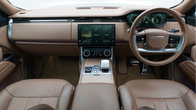 Land Rover Range Rover (23 Reg) 3.0 P510e SV Hybrid (VAT Q) Image 2