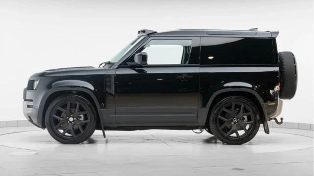 Land Rover Defender (75 Reg) 90 3.0 D250 S Hard Top Commercial (3 Seat) (+VAT) Image 5