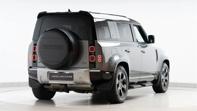 Land Rover Defender (70 Reg) 110 2.0 D240 HSE (7 Seat) Image 6