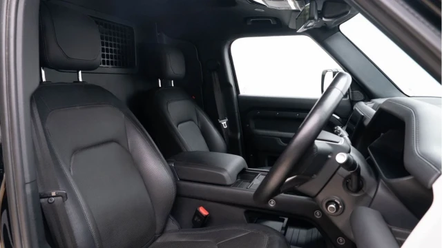 Land Rover Defender (73 Reg) 110 3.0 D300 X-Dynamic HSE Hard Top Commercial (No VAT) Image 2