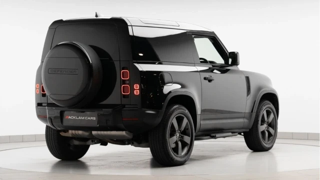 Land Rover Defender (24 Reg) 90 3.0 D250 Hard Top Commercial (+VAT) Image 8