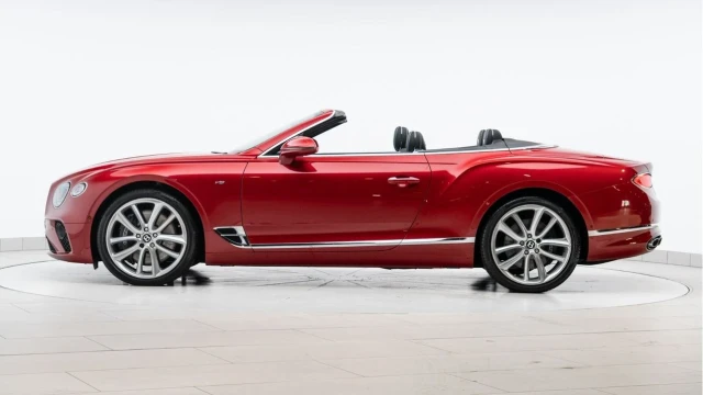 Bentley Continental (20 Reg) GTC 4.0 V8 Convertible (Mulliner) Image 6