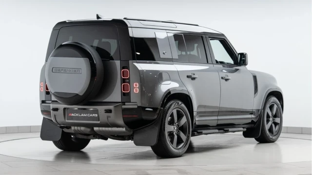 Land Rover Defender (24 Reg) 110 3.0 D250 X-Dynamic HSE (7 Seat) Image 7