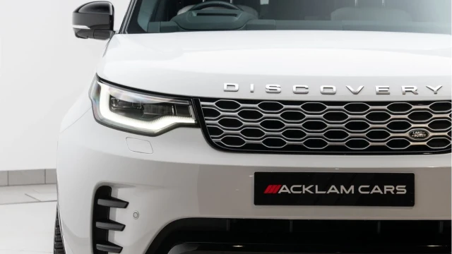 Land Rover Discovery (23 Reg) 3.0 D300 Metropolitan Edition Image 8