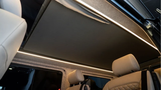 Volkswagen Transporter (23 Reg) 2.0TDI T30 Highline DSG LWB (7 Seat 4 Berth Camper) Image 6