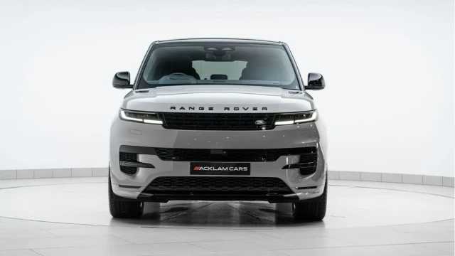 Land Rover Range Rover Sport (75 Reg) 4.4 P530 V8 Autobiography (Black Pack) Image 4