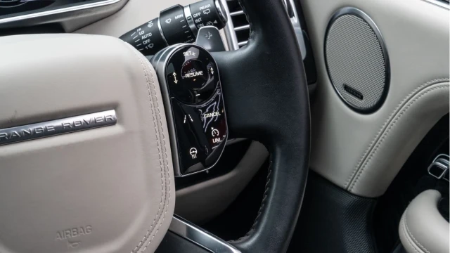 Land Rover Range Rover (18 Reg) 2.0 P400e Autobiography Hybrid Image 8
