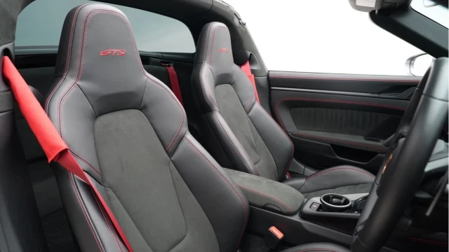 Porsche 911 (72 Reg) 3.0 Targa 4 GTS (Techart) Image 4