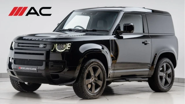 Land Rover Defender (25 Reg) 90 3.0 D250 X-Dynamic SE Hard Top Commercial (3 Seat) (+VAT) Image 1