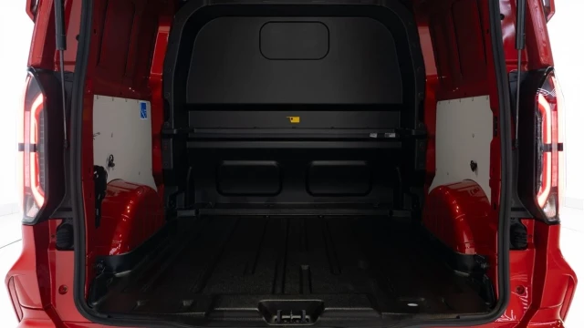 Ford Transit Custom (25 Reg) 320 2.0 Ecoblue MS-RT LWB AWD (5 Seat) (+VAT) Image 5