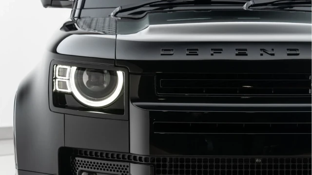 Land Rover Defender (25 Reg) 110 3.0 D350 X-Dynamic HSE (Black Pack) Image 8