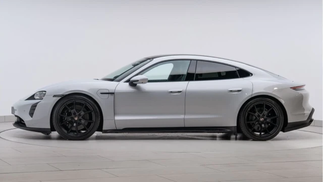 Porsche Taycan (22 Reg) GTS Image 4