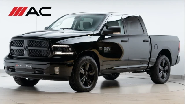 Dodge RAM 1500 (25 Reg) 5.7 V8 HEMI Classic SLT (VAT Q) Image 1