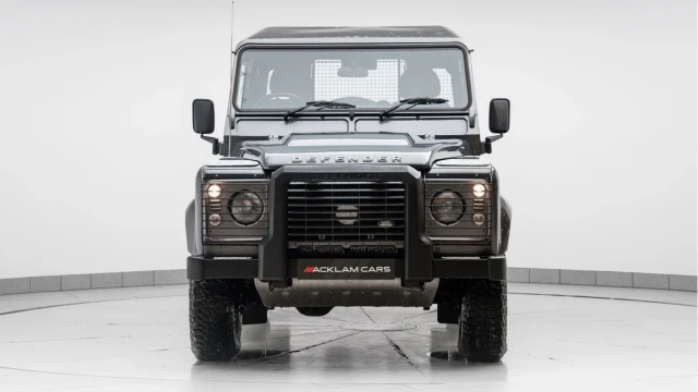 Land Rover Defender (65 Reg) 90 2.2TD XS Hard Top (+VAT) Image 5