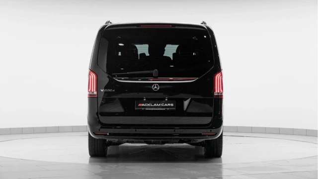 Mercedes-Benz V Class (72 Reg) V220 L 2.0D AMG Line (8 Seat) Image 6