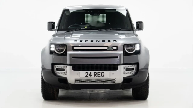 Land Rover Defender (24 Reg) 90 3.0 D250 Hard Top Commercial (+VAT) Image 8