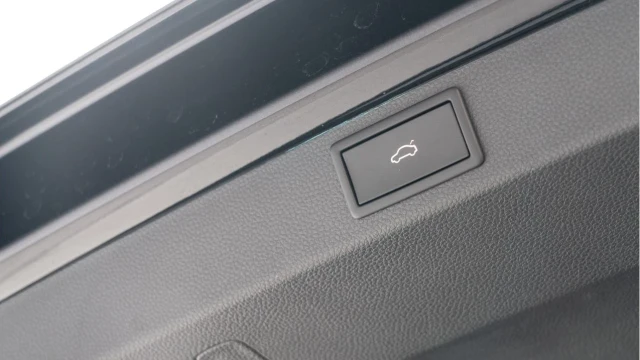 Škoda KAROQ (72 Reg) 2.0TDI Sportline Image 7