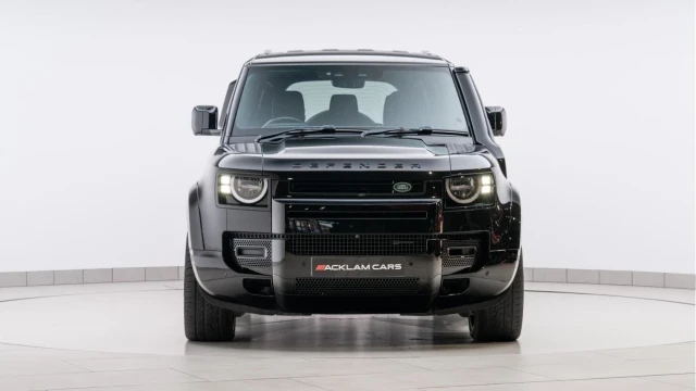 Land Rover Defender (21 Reg) 110 D250 X-Dynamic S (7 Seat) Image 7