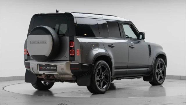 Land Rover Defender (21 Reg) 110 3.0 D250 SE Hard Top Commercial (3 Seat) (+VAT) Image 7