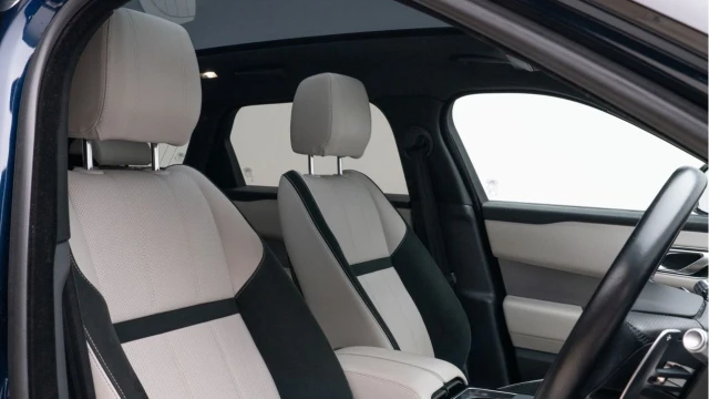 Land Rover Range Rover Velar (21 Reg) 3.0 D300 R-Dynamic SE Image 3