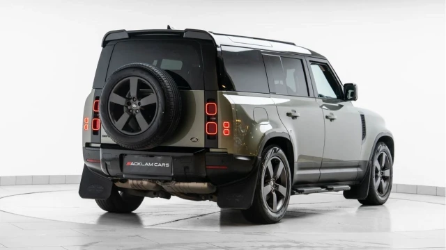 Land Rover Defender (23 Reg) 110 3.0 D250 HSE Hard Top (6 Seat) (+VAT) Image 7