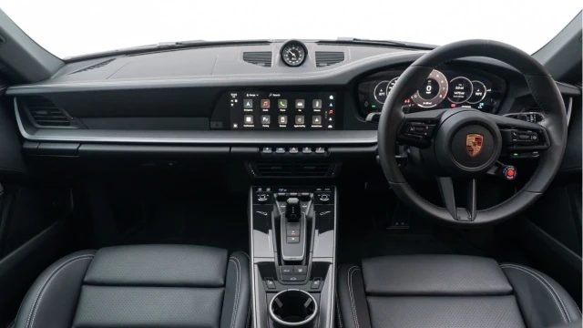 Porsche 911 (25 Reg) 3.0 Carrera PDK Coupe (992.2) Image 2