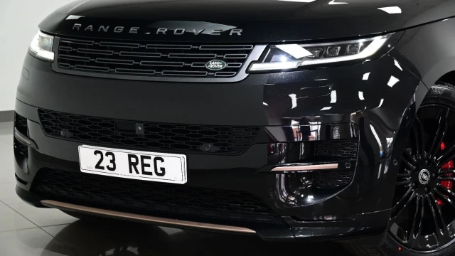 Land Rover Range Rover Sport (23 Reg) 3.0 D300 Dynamic SE Image 4