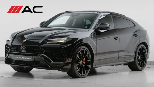 Lamborghini Urus (72 Reg) 4.0 V8 (Akrapovic) Image 1