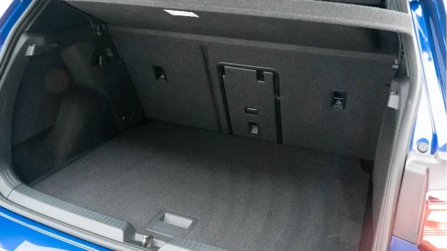 Volkswagen Golf (25 Reg) R 2.0TSI Black Edition 4Motion Image 4