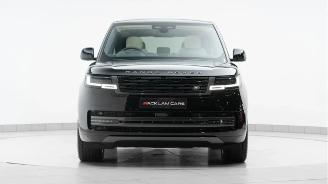 Land Rover Range Rover (75 Reg) 3.0 D350 HSE Image 4