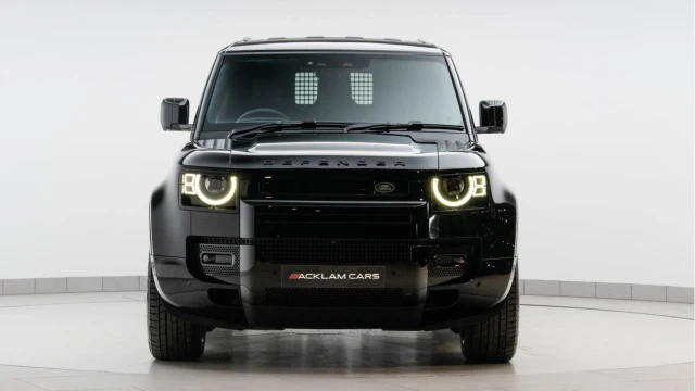 Land Rover Defender (74 Reg) 110 3.0 D250 S Hard Top Commercial (3 Seat) (+VAT) Image 5