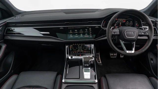 Audi RSQ8 (72 Reg) 4.0TFSI V8 Vorsprung Quattro Image 2