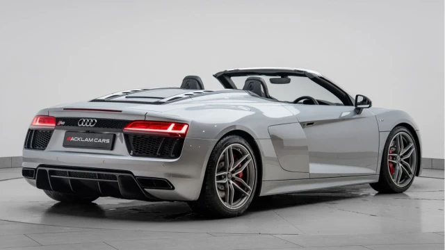 Audi R8 (66 Reg) 5.2 V10 Quattro Spyder Image 7