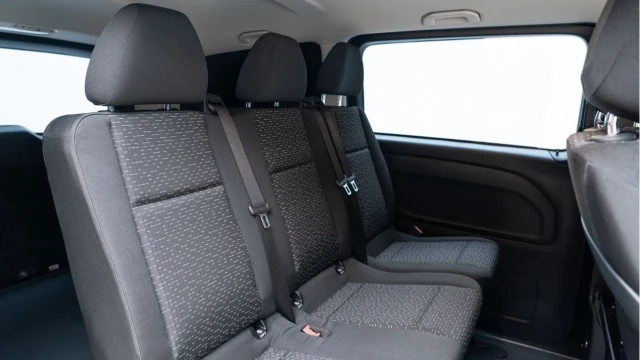 Mercedes-Benz Vito (24 Reg) 119 2.0D Crew Select LWB (6 Seat) (+VAT) Image 8
