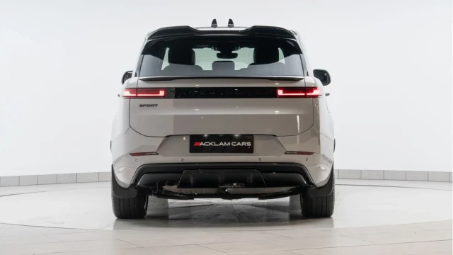 Land Rover Range Rover Sport (24 Reg) 3.0 D300 Dynamic SE Image 6