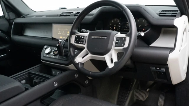 Land Rover Defender (24 Reg) 90 3.0 D250 Hard Top Commercial (+VAT) Image 2