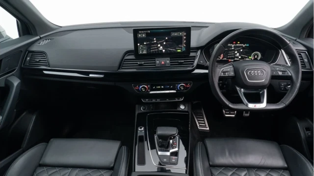 Audi Q5 (71 Reg) 2.0 40TDI S Line Edition 1 Quattro Image 2