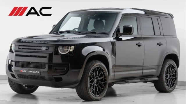 Land Rover Defender (73 Reg) 110 3.0 D250 Hard Top (6 Seat) (+VAT) Image 1