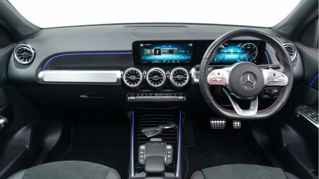 Mercedes-Benz Glb (22 Reg) GLB220 2.0D AMG Line Premium Plus 4Matic (7 Seat) Image 2