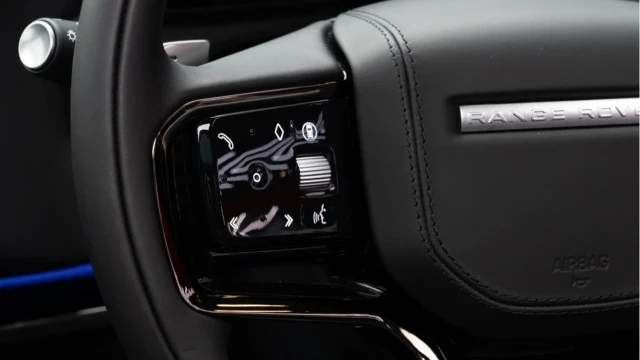 Land Rover Range Rover Sport (74 Reg) 3.0 D350 Autobiography (Black Pack) Image 7