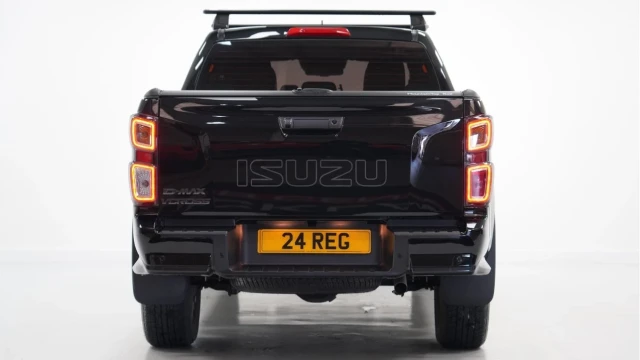 Isuzu D-Max (24 Reg) 1.9 V-Cross Image 8