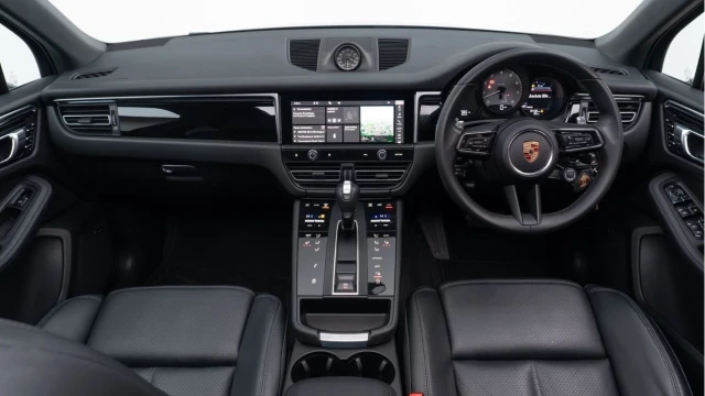 Porsche Macan (73 Reg) 2.9 V6 S Image 2