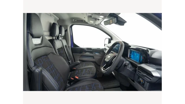 Ford Transit Custom MS-RT (74 Reg) 320 2.0 Ecoblue LWB AWD (+VAT) Image 3