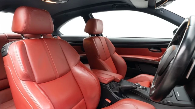 BMW M3 (62 Reg) 4.0 V8 Coupe (E92) Image 3