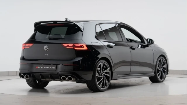 Volkswagen Golf (23 Reg) R 2.0TSI 4Motion Image 7