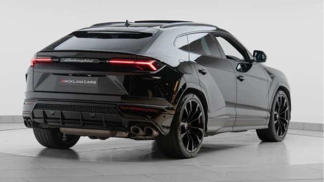 Lamborghini Urus (72 Reg) 4.0 V8 (Akrapovic) Image 6
