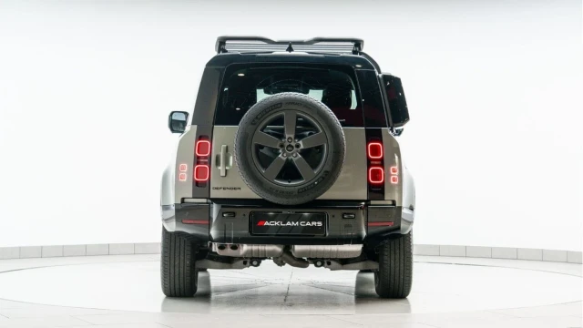 Land Rover Defender (74 Reg) 90 3.0 D250 X-Dynamic HSE Image 5